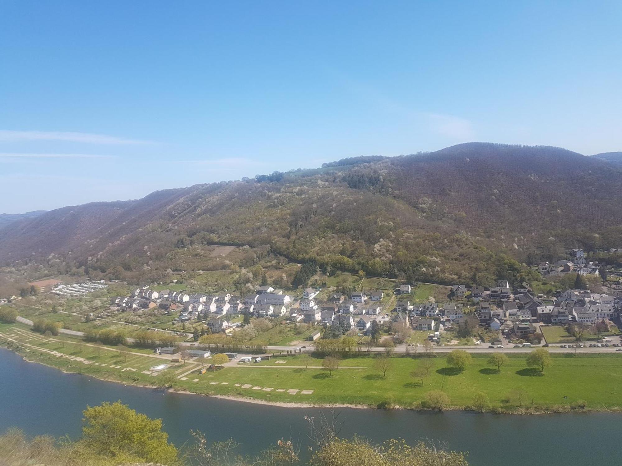 Ferienhaus Leopold Mit Burgblick An Der Mosel Burgen  Ngoại thất bức ảnh